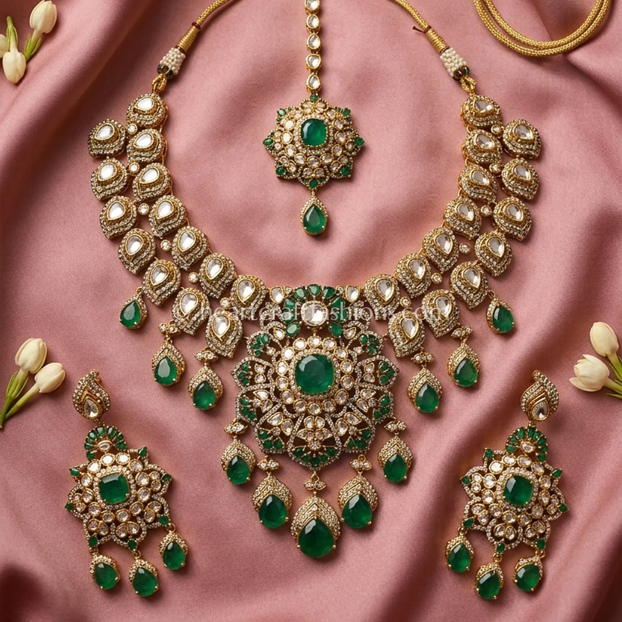 Celebrity Sunehri Kundan Doublet Grand Necklace Set