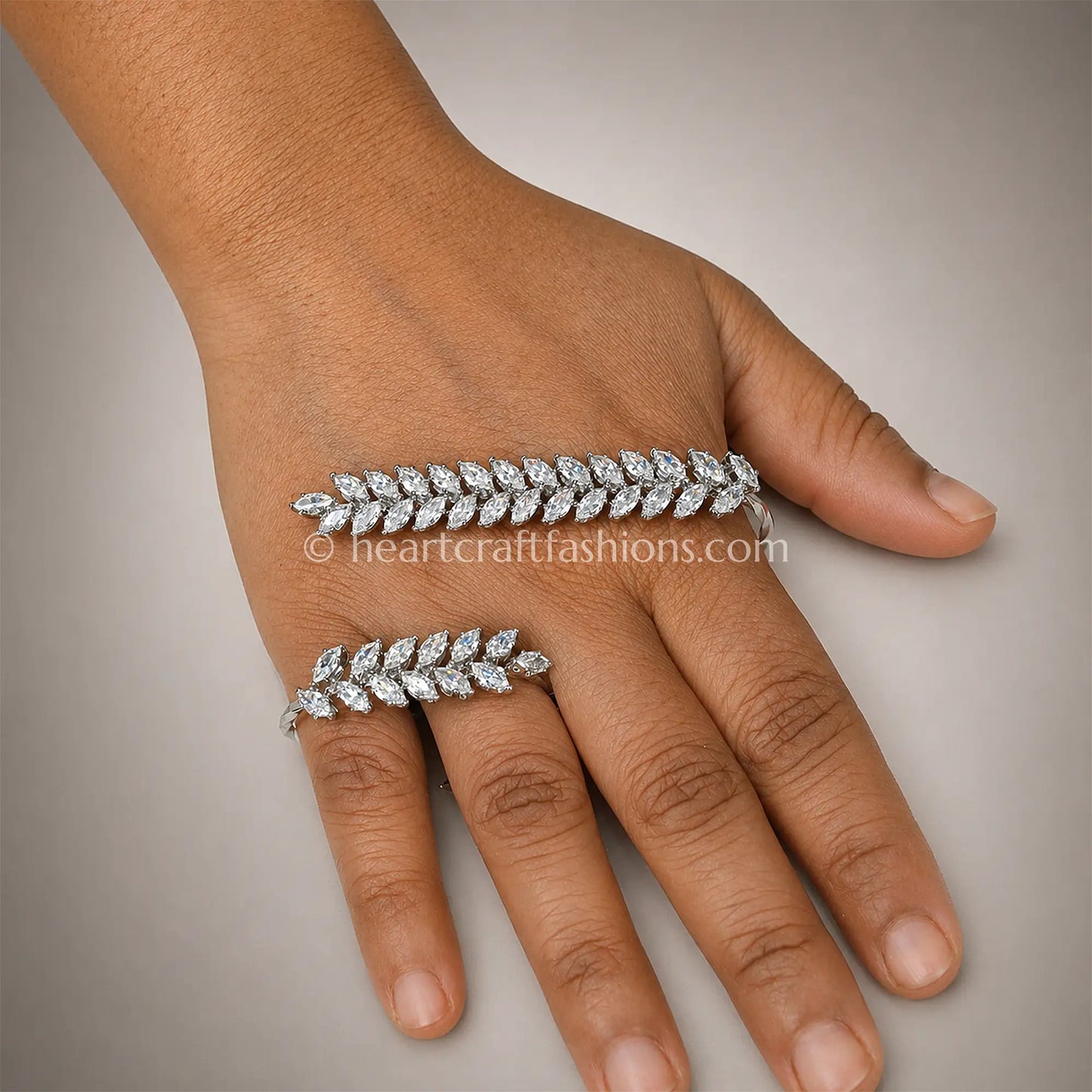 Dual Leaf Vine Zircon Palm Cuff / Handcuff