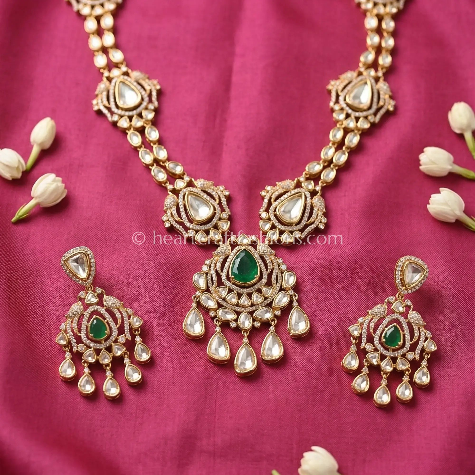 Emerald Green Royal Moissanite Doublet Kundan Necklace Set