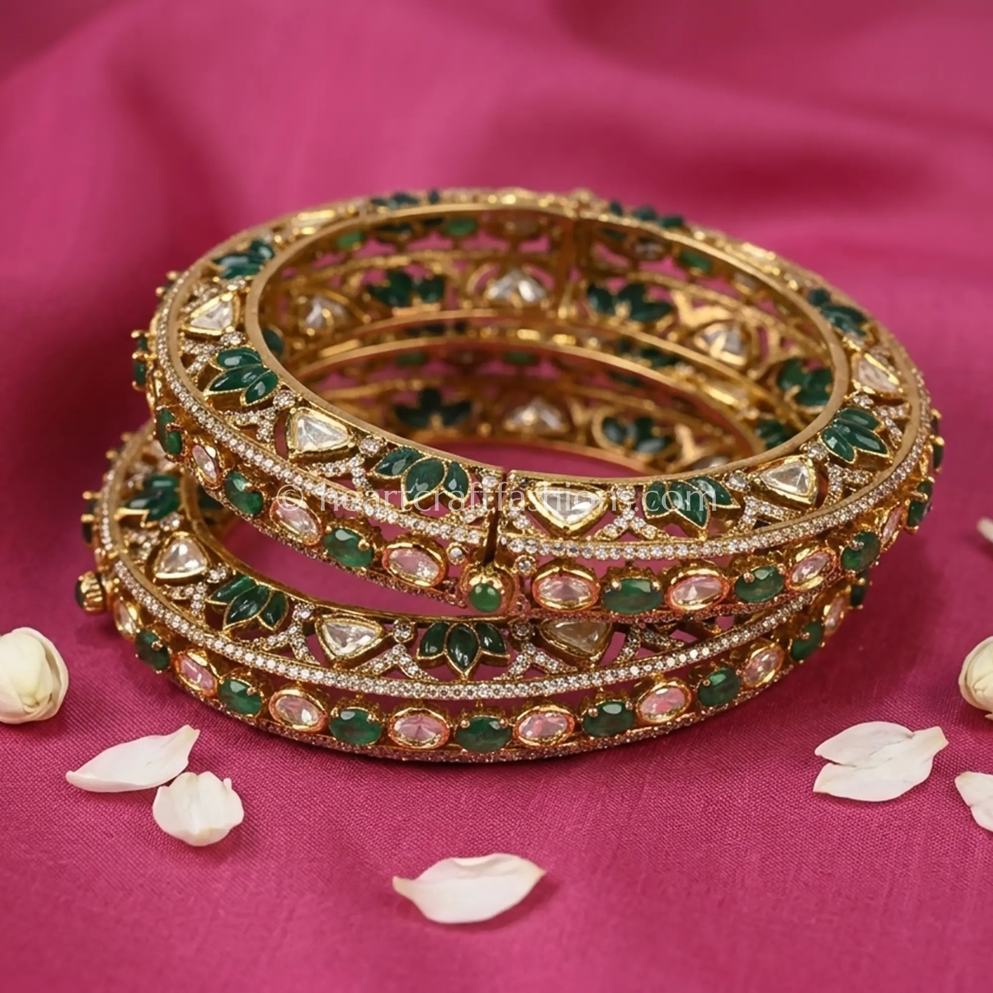 Emerald Royal Sunehri Kundan Sleek Bangles