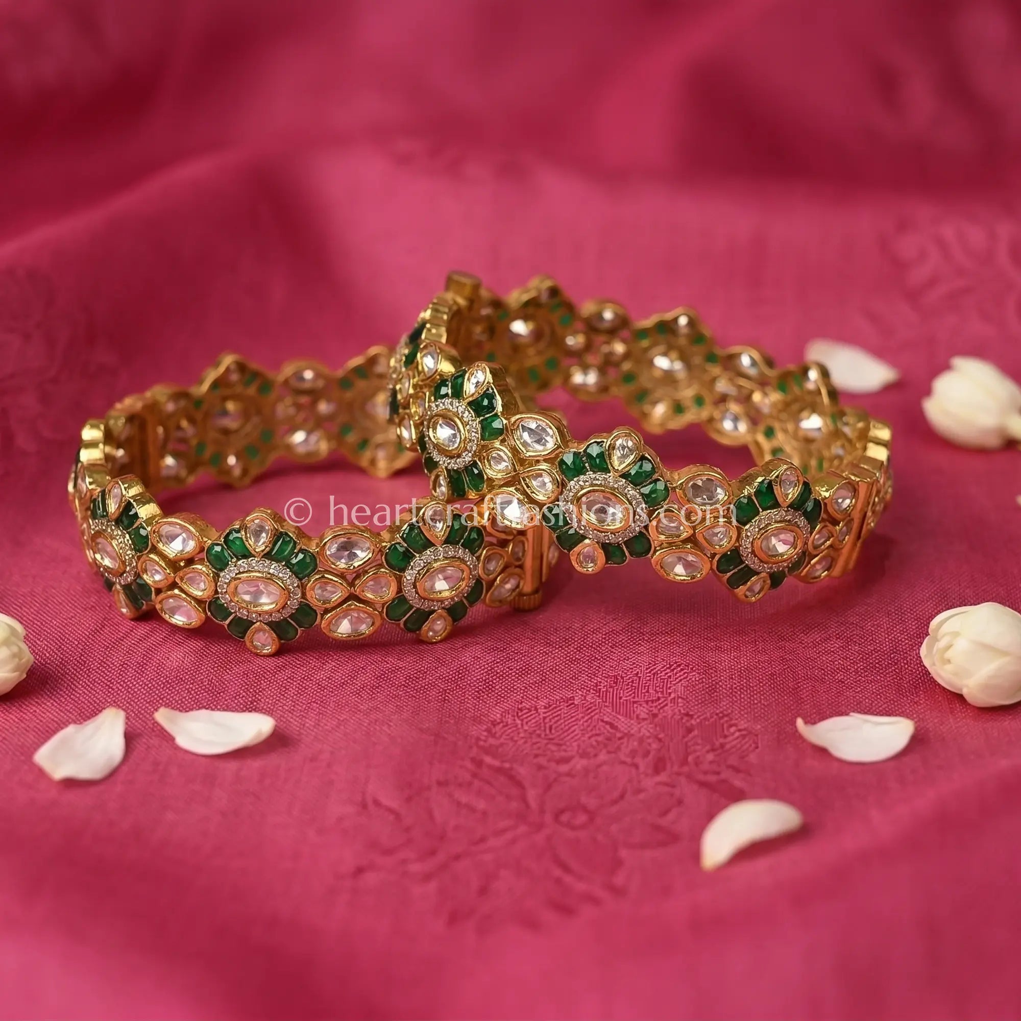 Emerald Sunehri Kundan Bangles