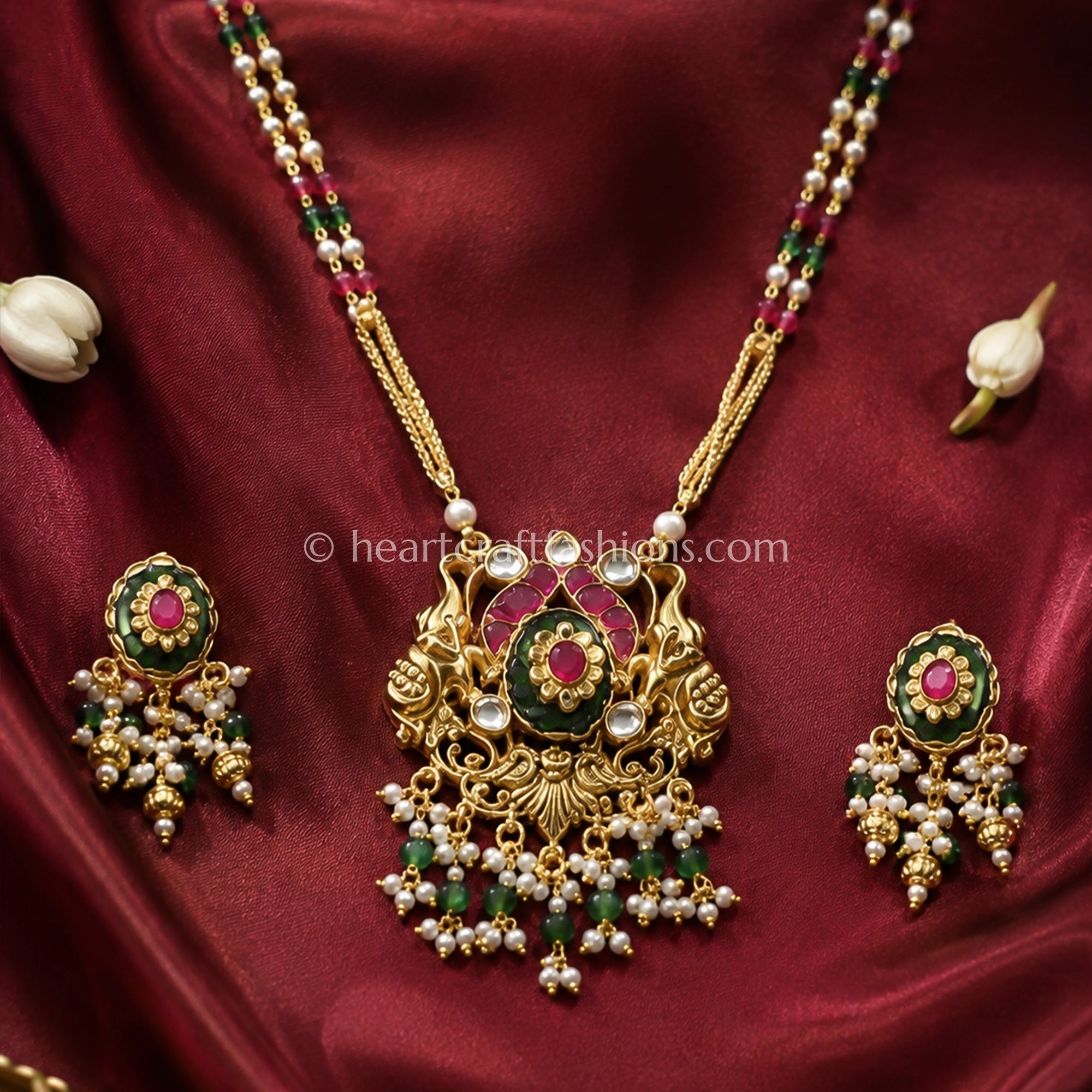 Gulnaar Heritage Pachi Kundan Pendant Set