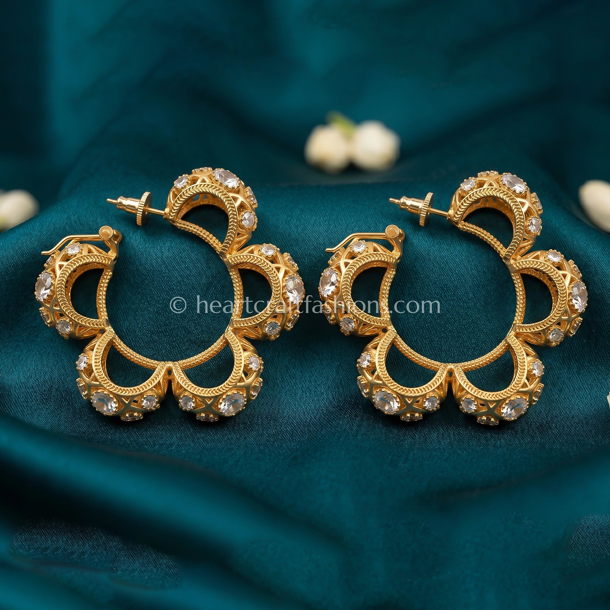 Noor Moissanite Hoop Bali