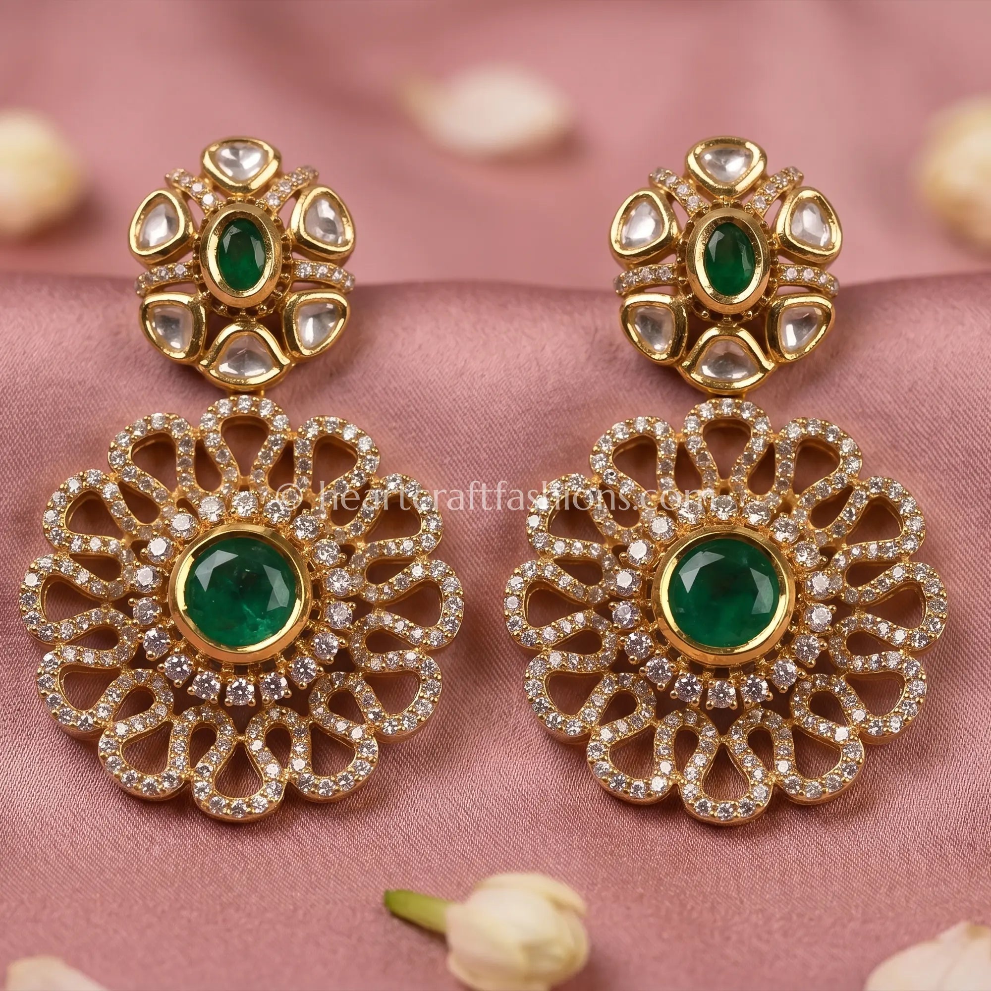 Rajsi Panna Sunehri Kundan Earrings