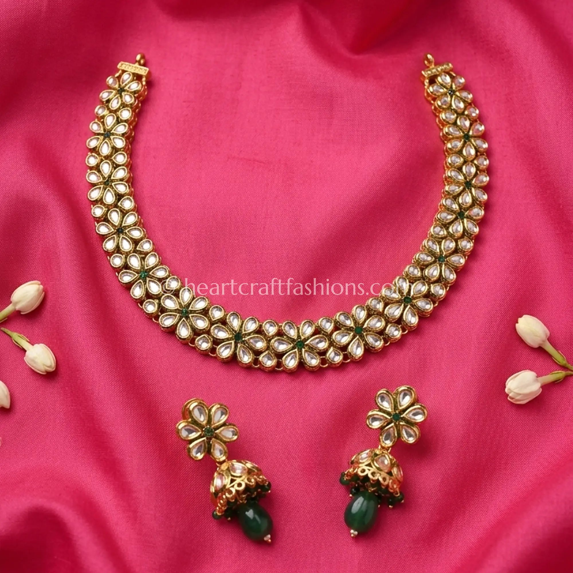 Sunehri Emerald Grace Kundan Choker Set