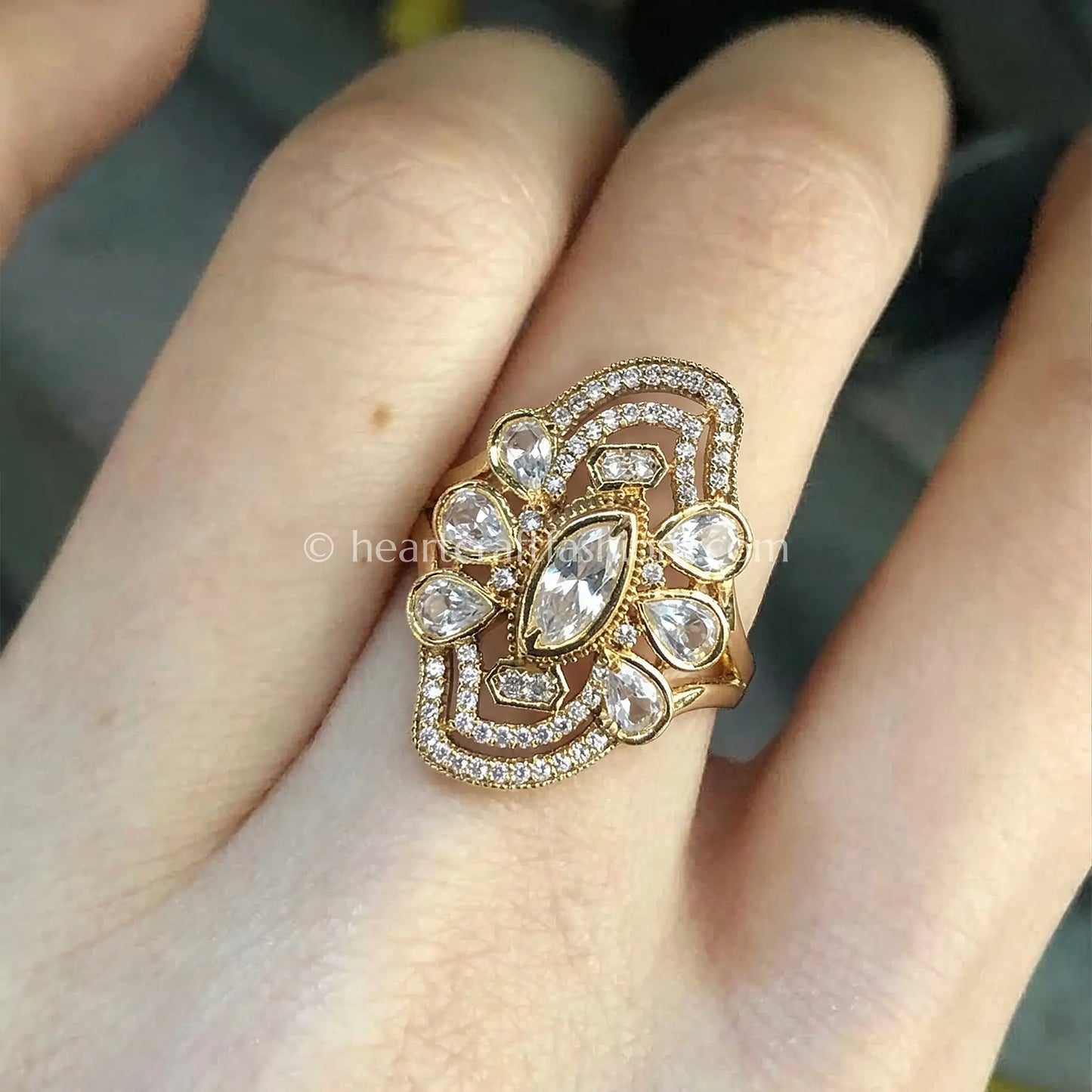 Sunehri Kundan Chandrika Ring