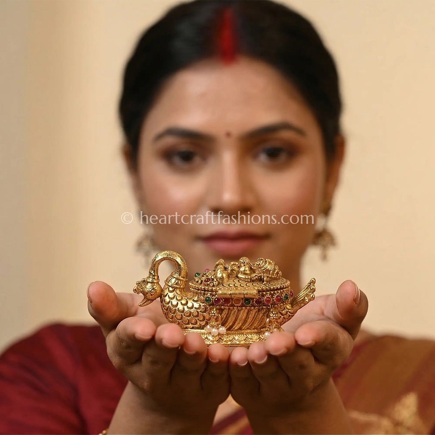 Swan Royal Sindoor Box (Baby Krishna Motif)