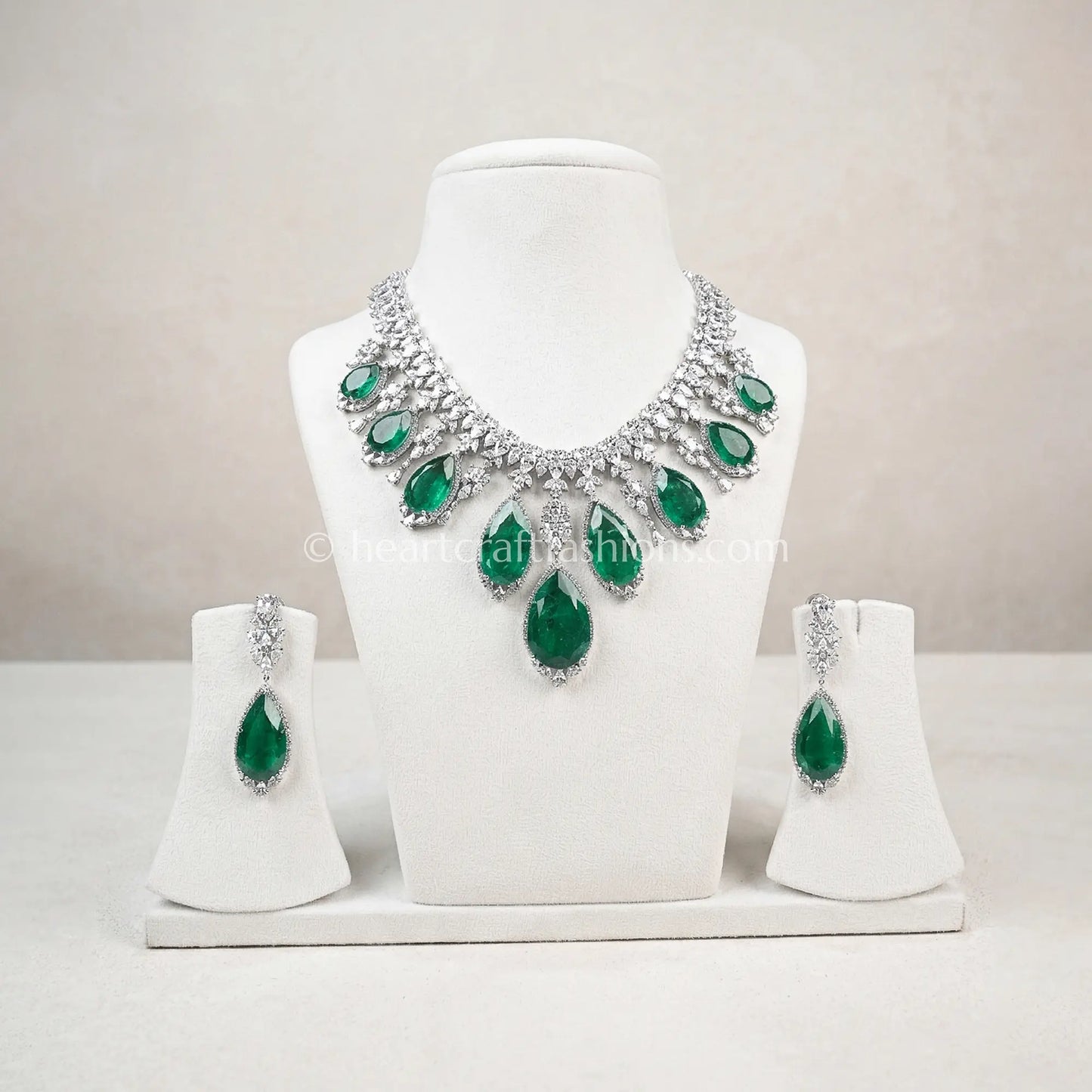 Royal Emerald Teardrop Zircon Set