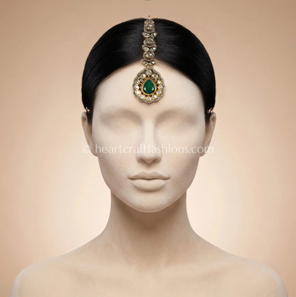 Emerald Sunehri Kundan Maang Tikka