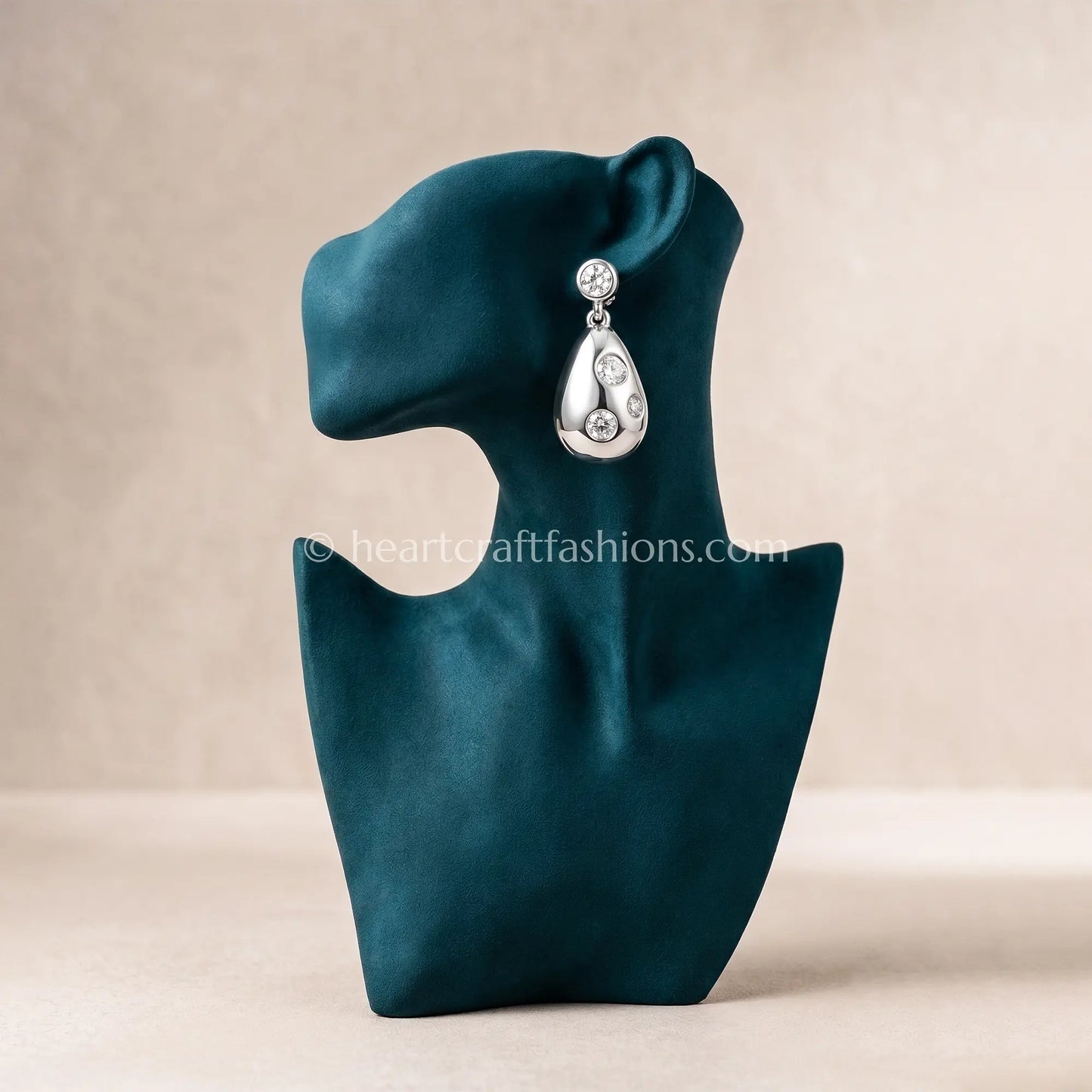 Pure Silver Star-Set Dewdrop Earrings – Hallmarked Luminous Finish