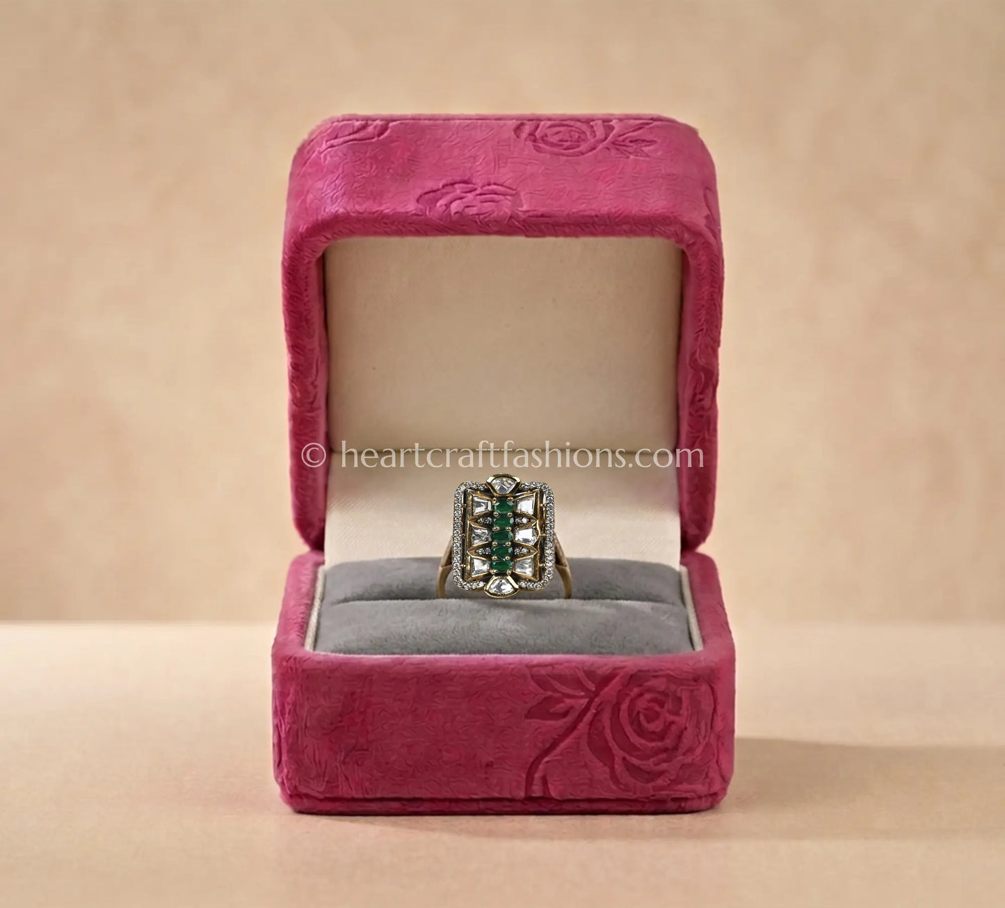 Zamarrud Art Deco Moissanite Ring