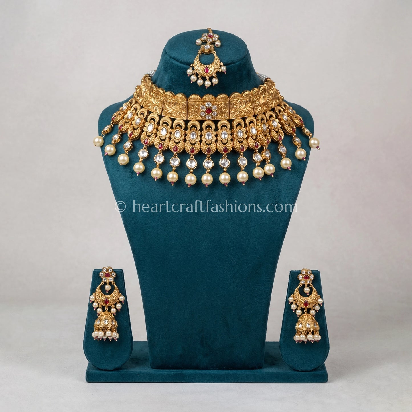 Heritage Lakshmi Sunehri Kundan Bridal Choker Set