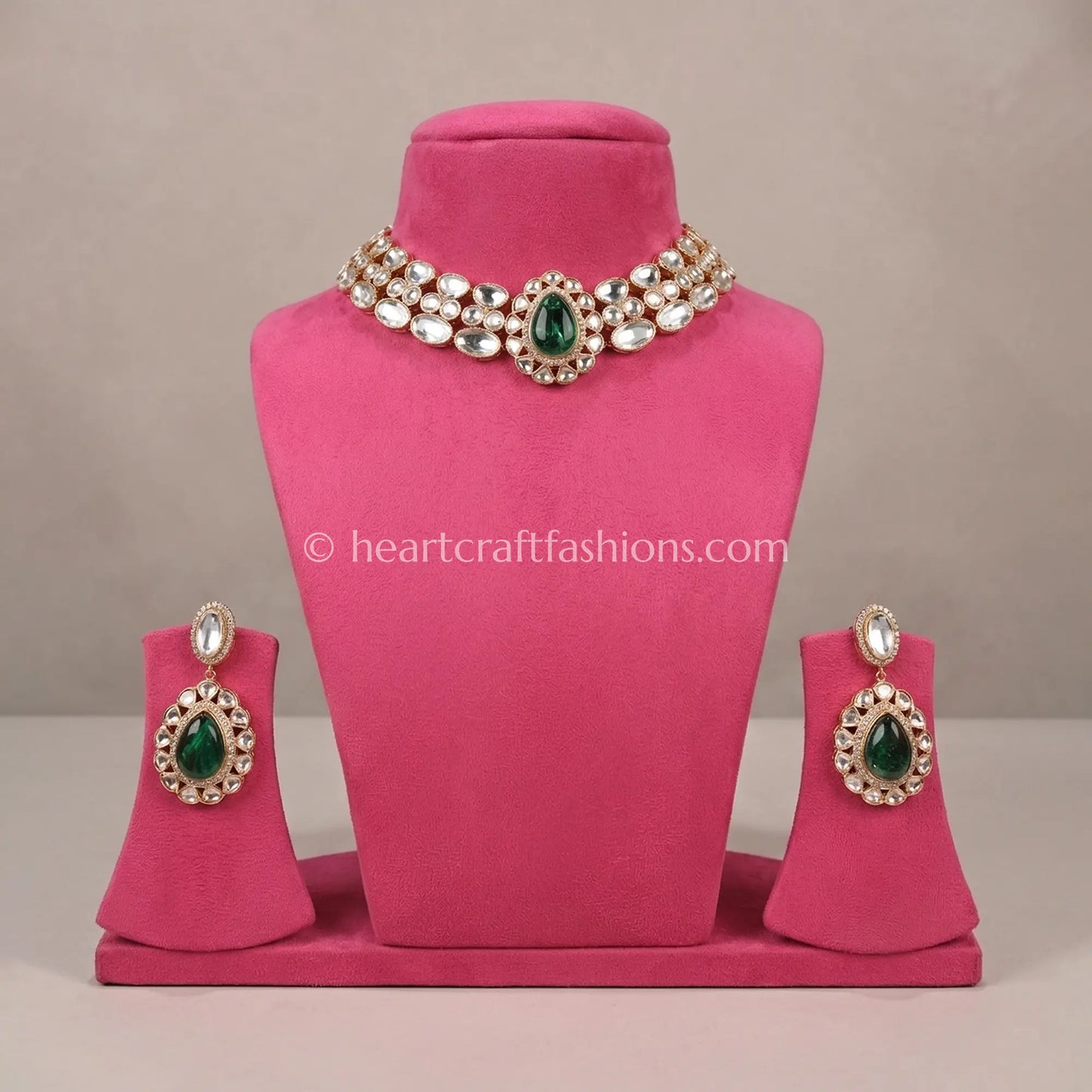 Emerald Elegance Polki Doublet Choker