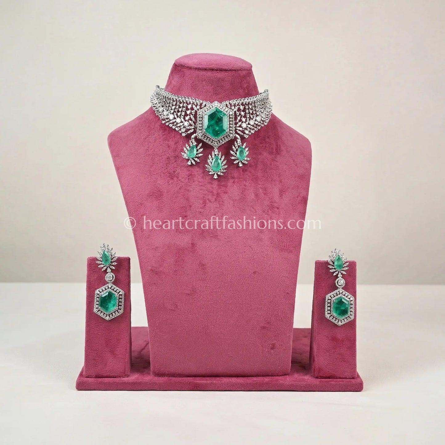 Hexagonal Emerald Royal Zircon Choker Set