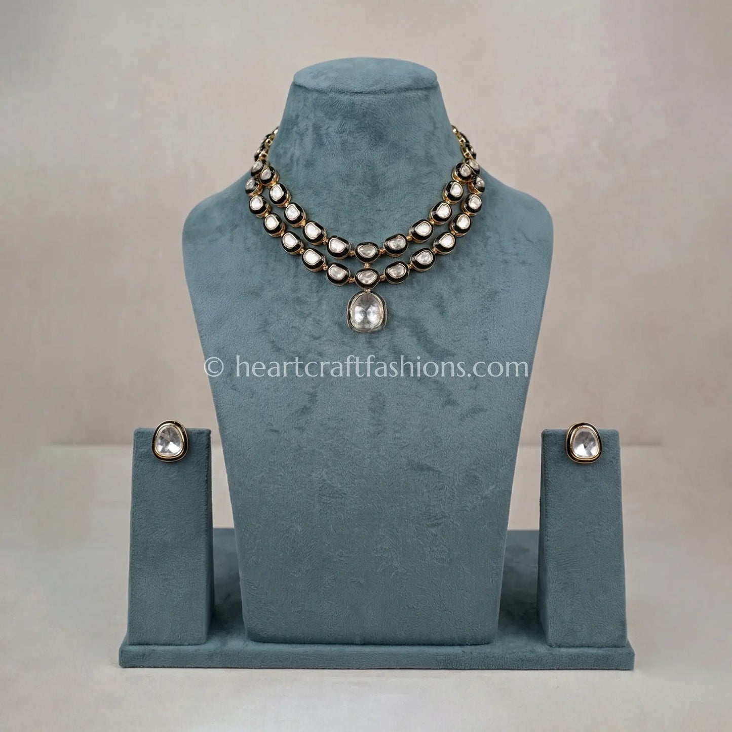 Midnight Glow Uncut Sunehri Kundan Layered Necklace Set