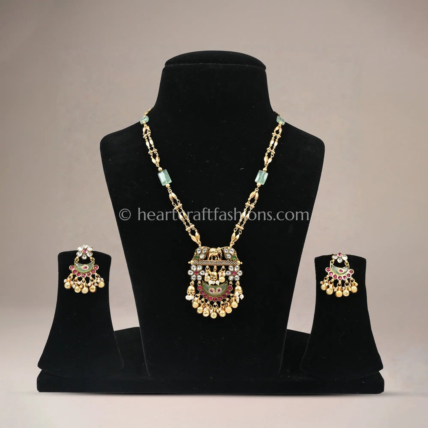 Mint Green Heritage Pachi Kundan Pendant Necklace Set