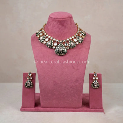 Royal Bikaneri Kundan Emerald Drop Necklace Set