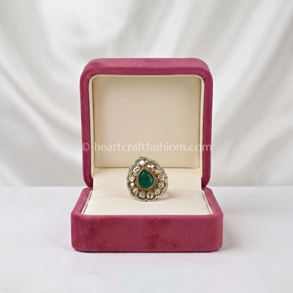 Sunehri Kundan Emerald Teardrop Ring