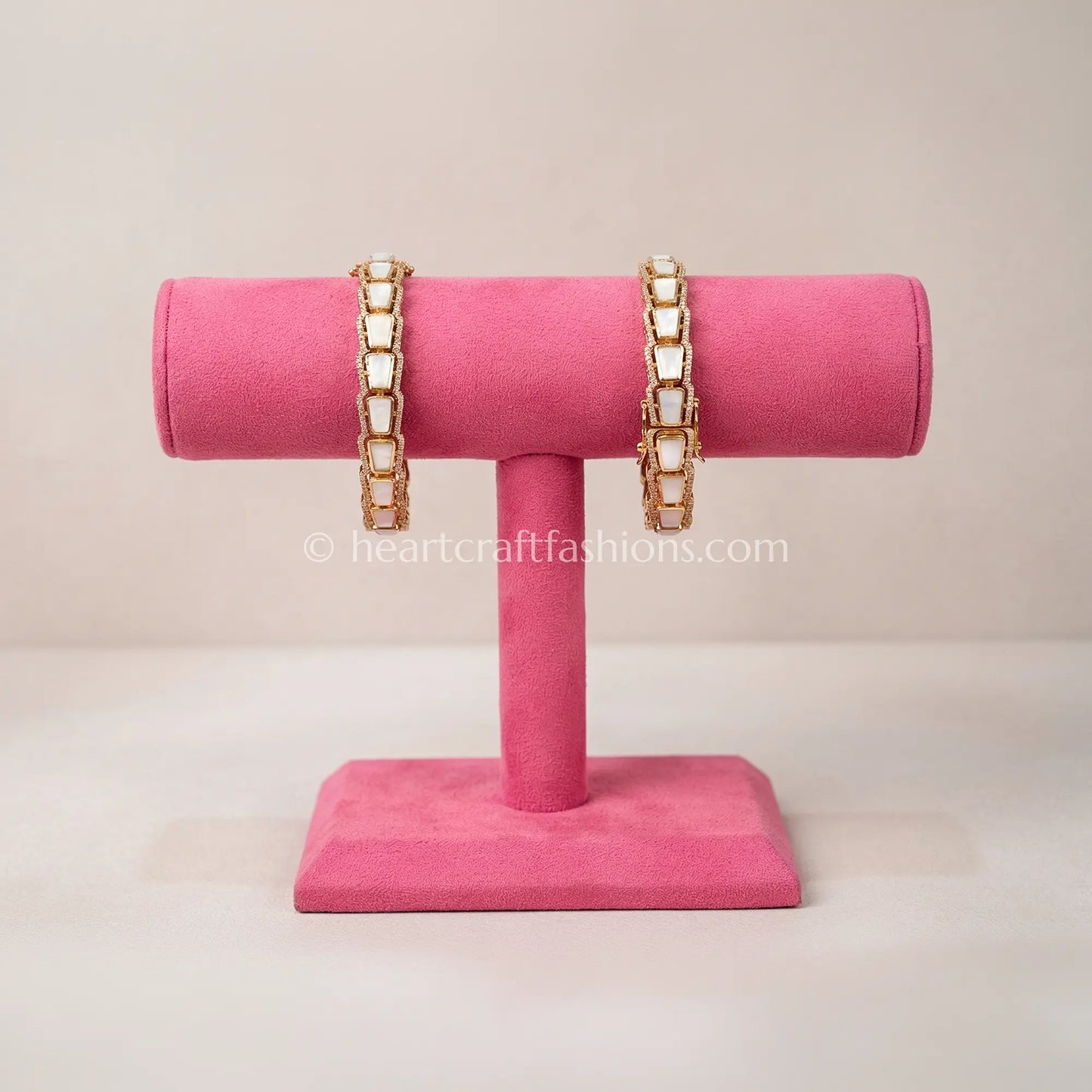 MOP Sunehri Kundan Bangles
