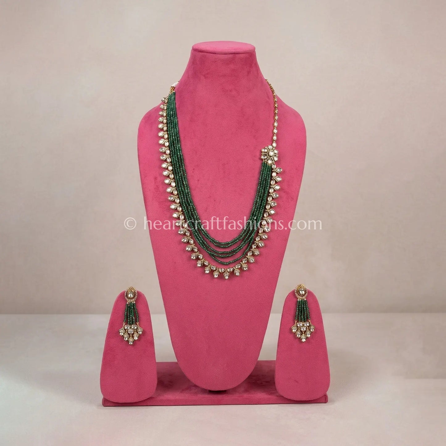 Graceful Sunehri Kundan Green Onyx Pearl Long Haar