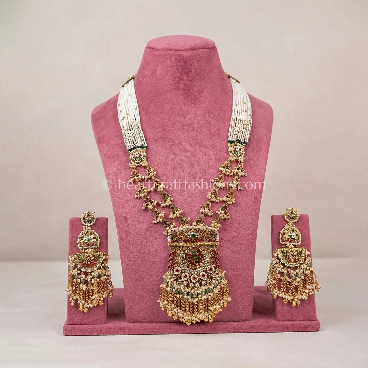 Opulent Heritage Pachi Pearl Grand Haar Set