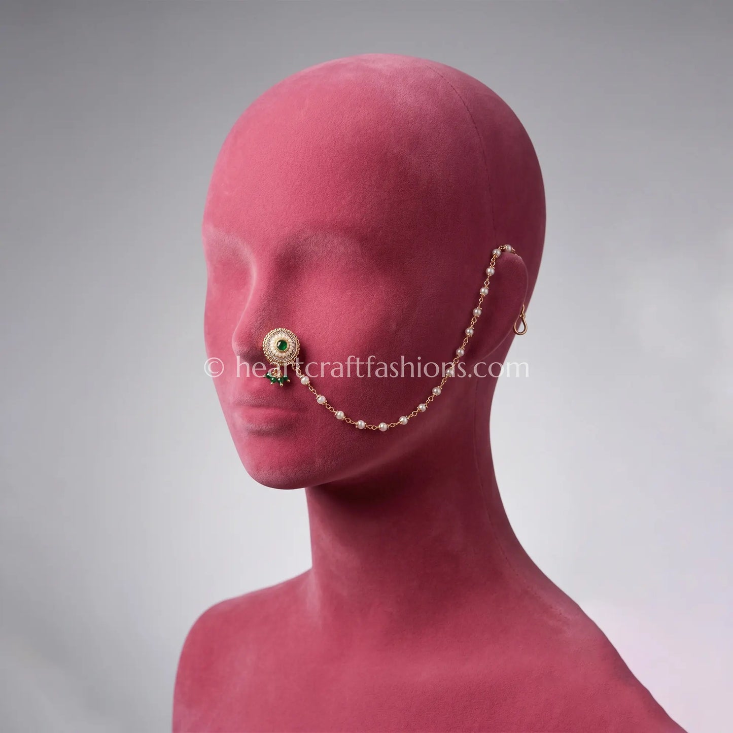Emerald Core Round Medallion Pearl Nath with Chain