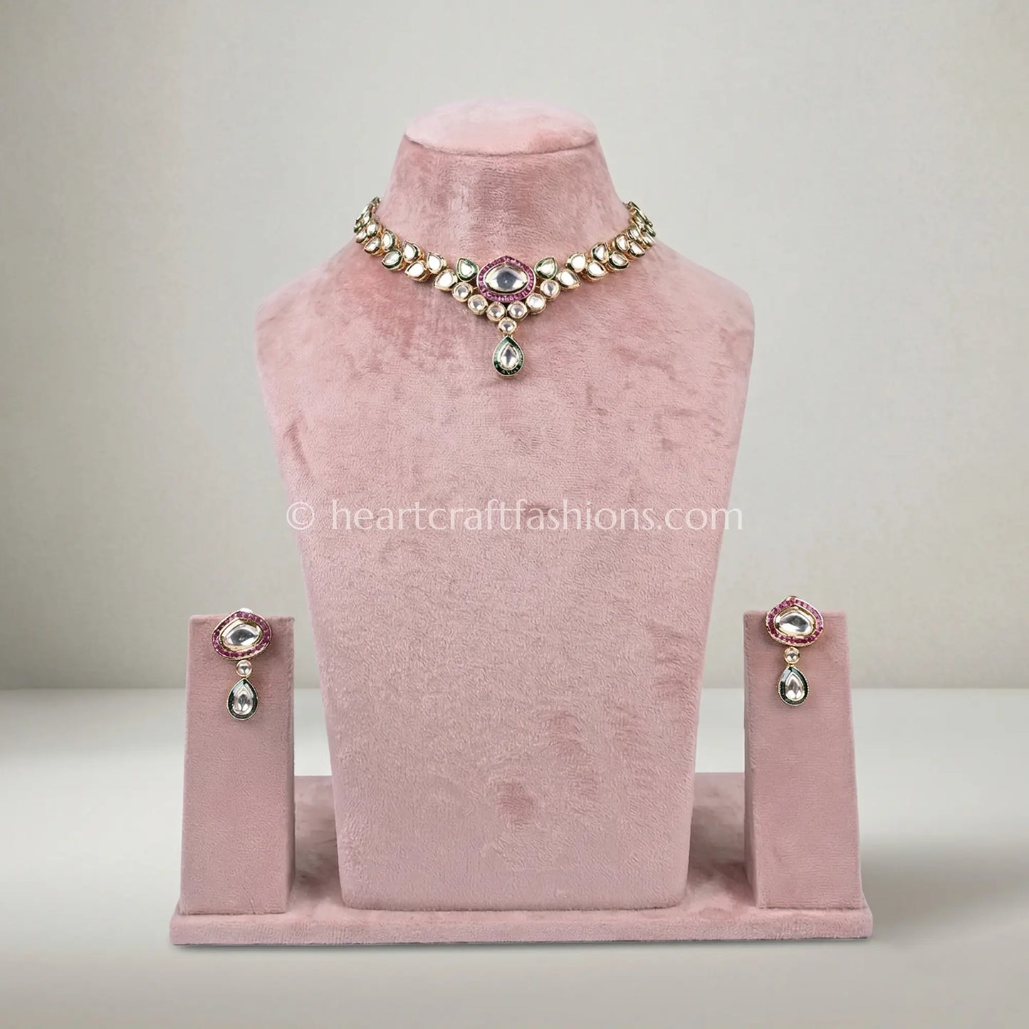 Avira Elegant AC Kundan Choker Set
