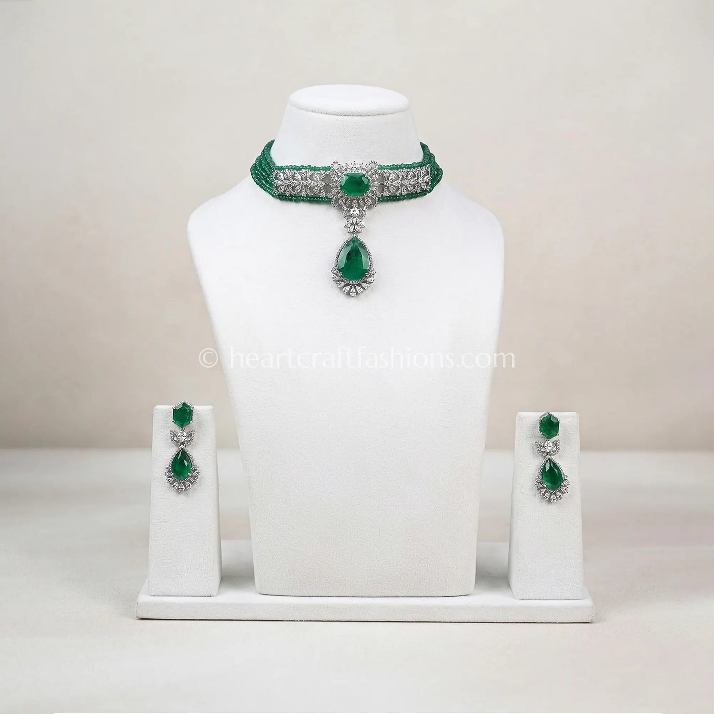 Emerald Green Beaded Choker with Halo Pendant