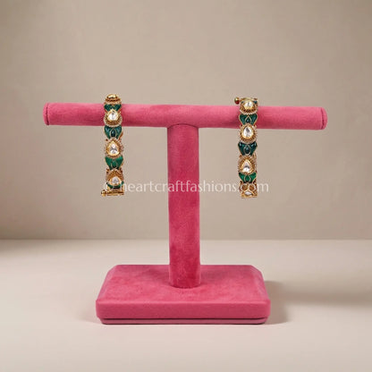 Emerald Pear Sunehri Kundan Bangles
