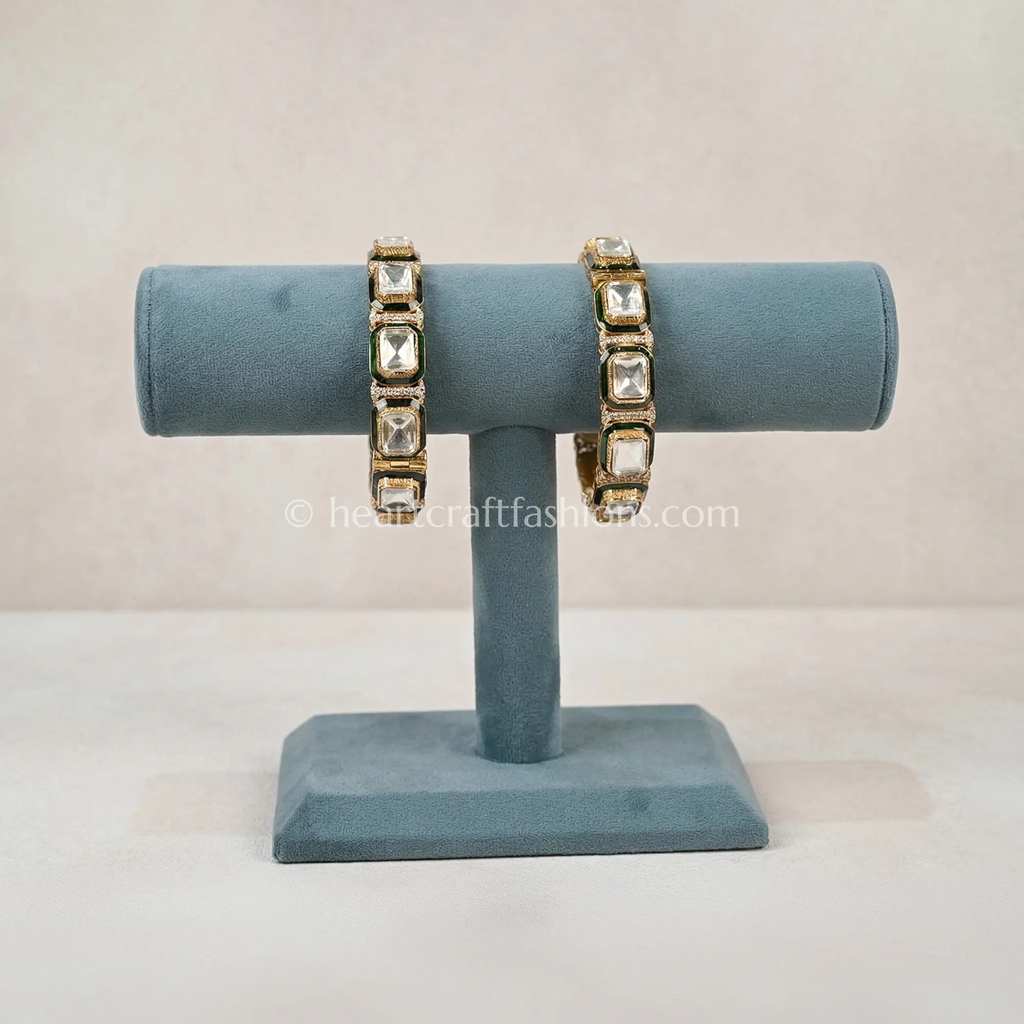 Emerald Moissanite Polki Sleek Bangles