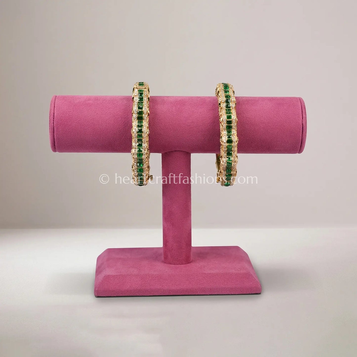 Emerald Sunehri Kundan Sleek Bangles