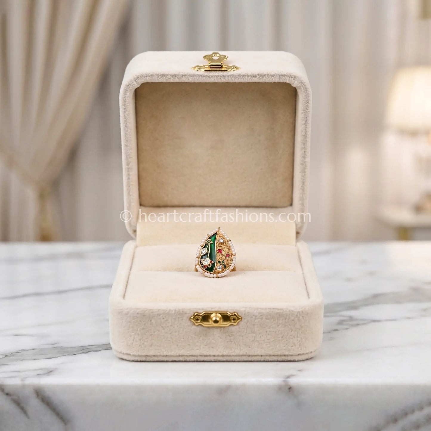 Emerald Amrapali Pearl Ring