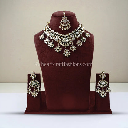 The Regal Aura Moissanite Polki Necklace