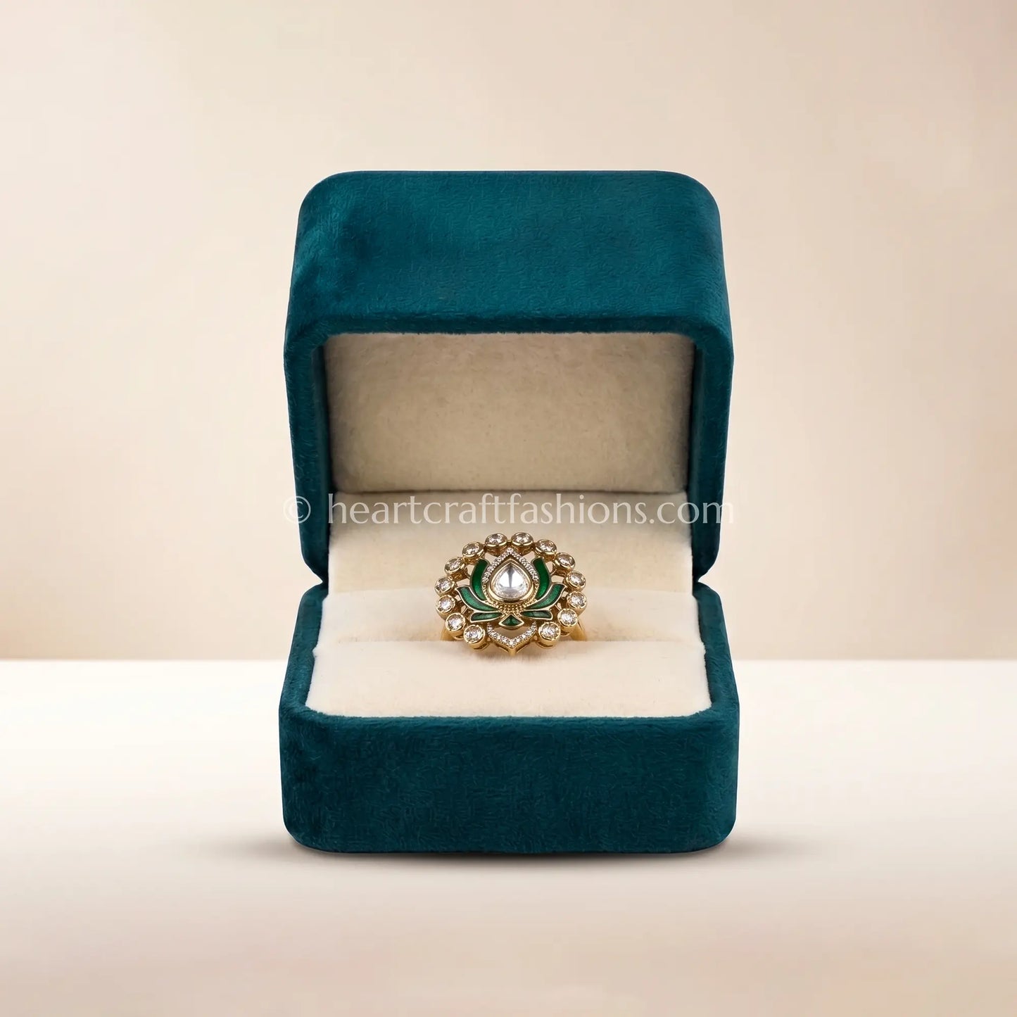 Emerald Lotus pushp Sunehri kundan Ring