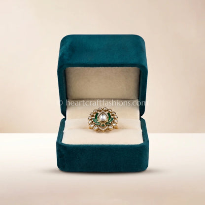 Emerald Lotus pushp Sunehri kundan Ring