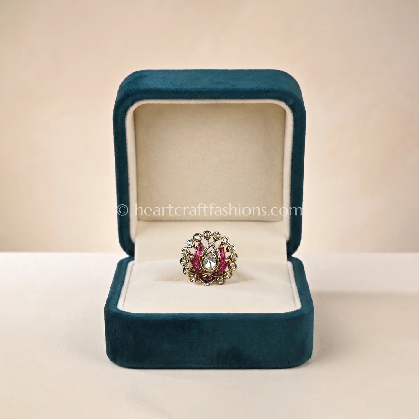 Gul Kamal Sunehri Kundan Ring