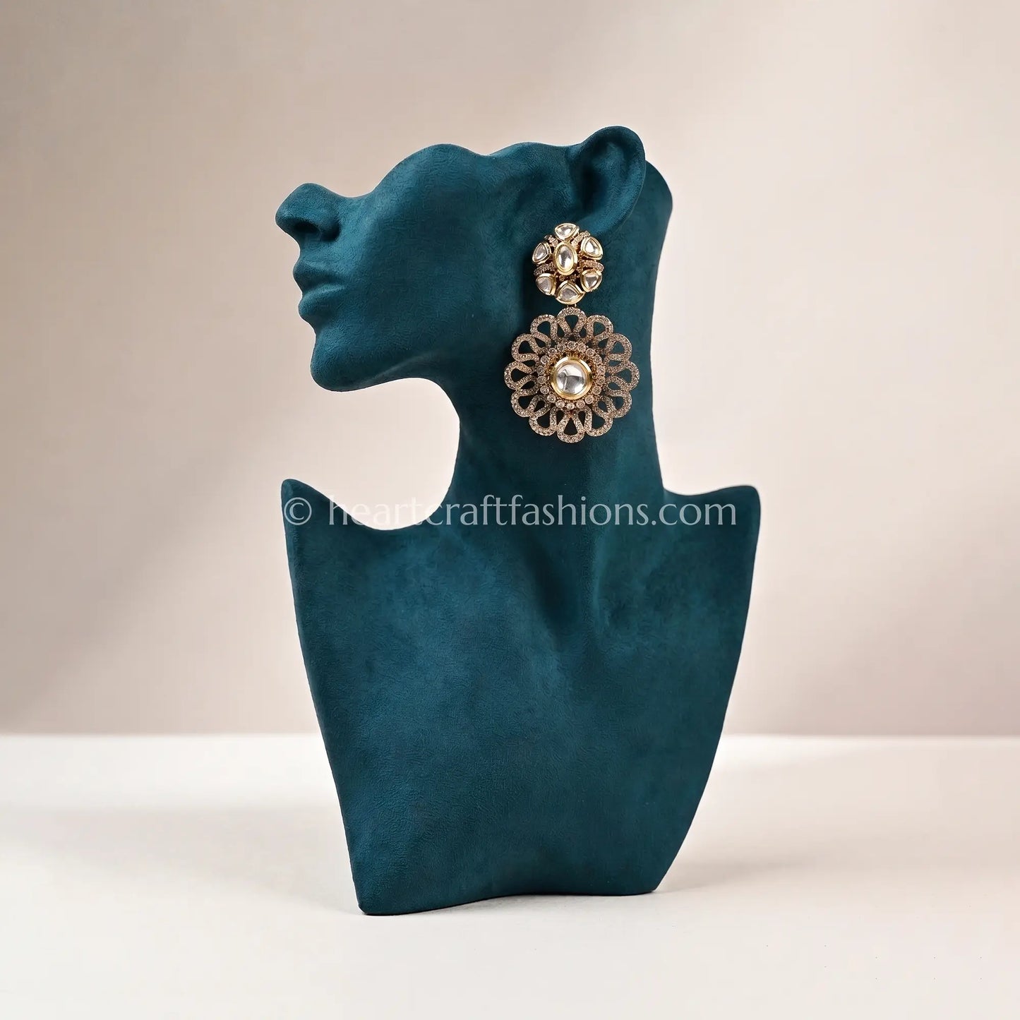 Noorika Sunehri Kundan Danglers
