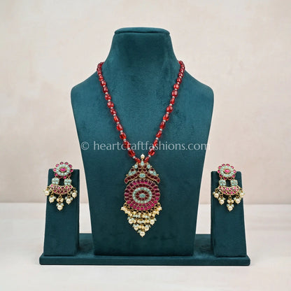 Ruby Red Jadau Pachi Pendant Beaded Necklace Set