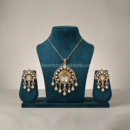 Aabha Moissanite Polki Pendant Set