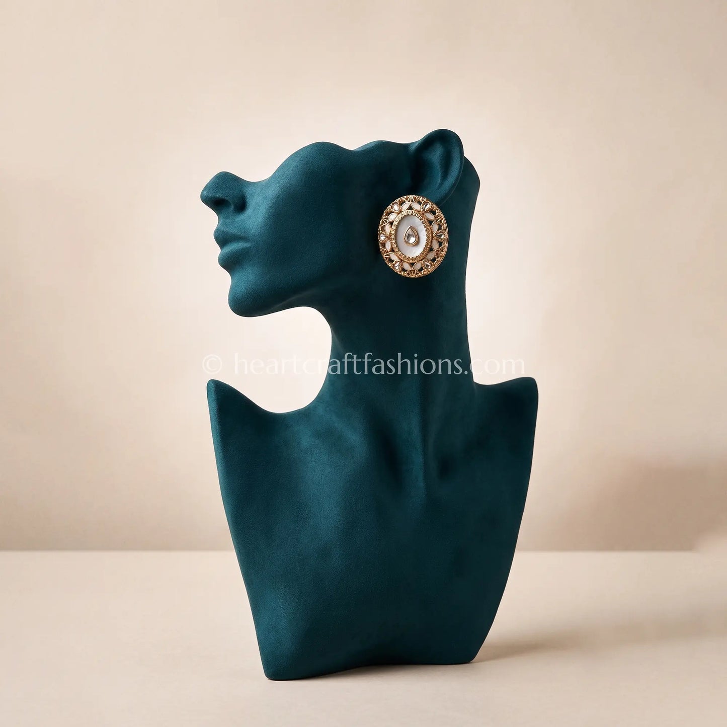 Chandrika Amrapali Studs