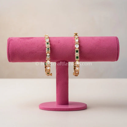 Emerald Sunehri Kundan Sleek Bangles