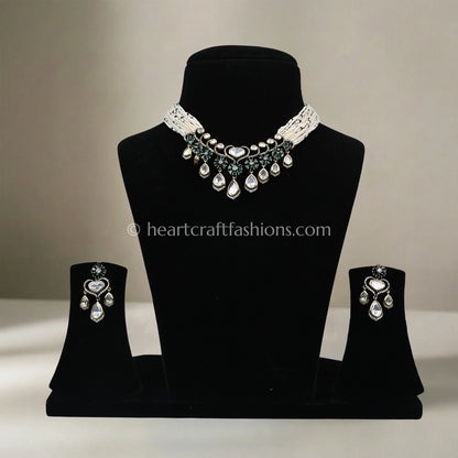 Sunehri Kundan Emerald Pearl Teardrop Set