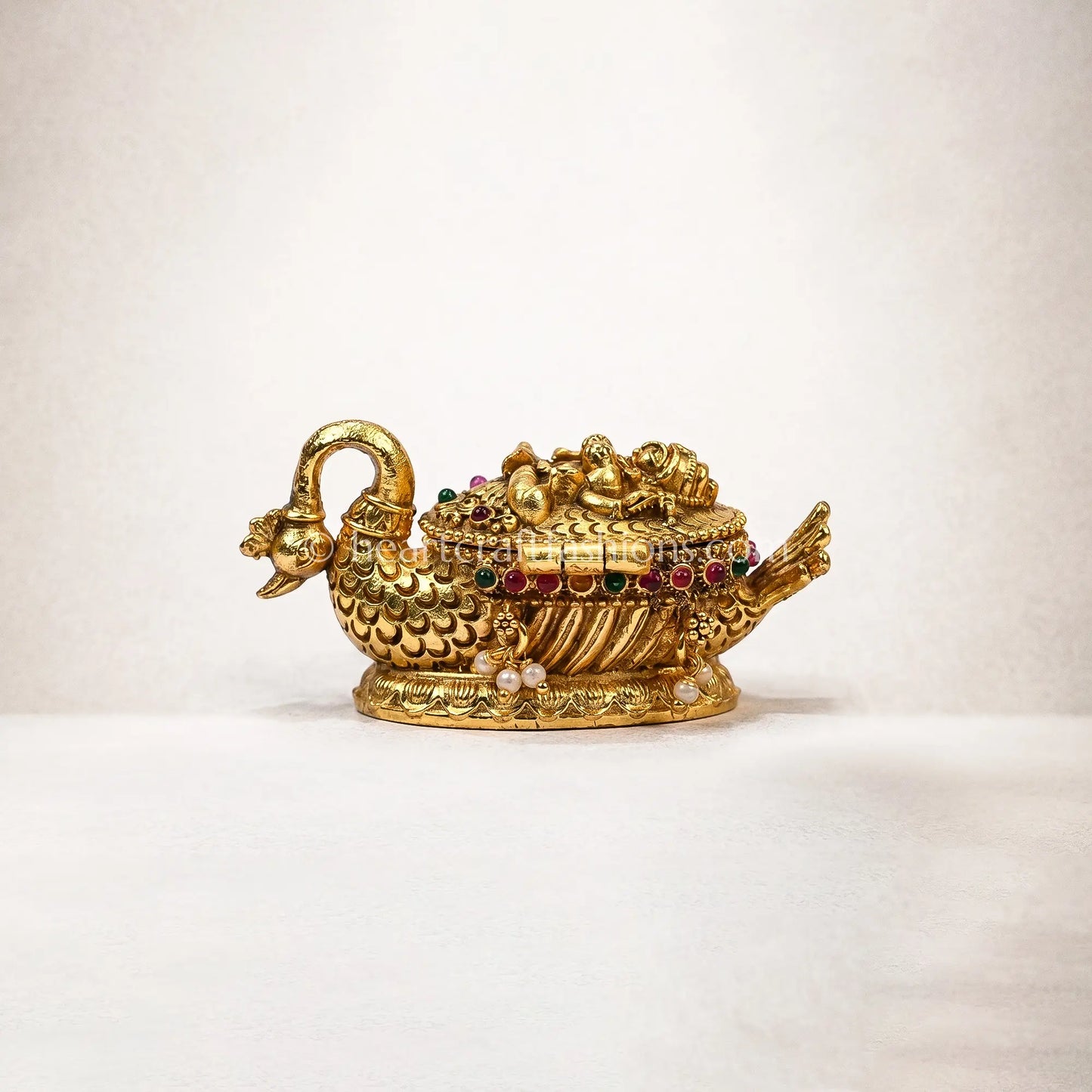 Swan Royal Sindoor Box (Baby Krishna Motif)