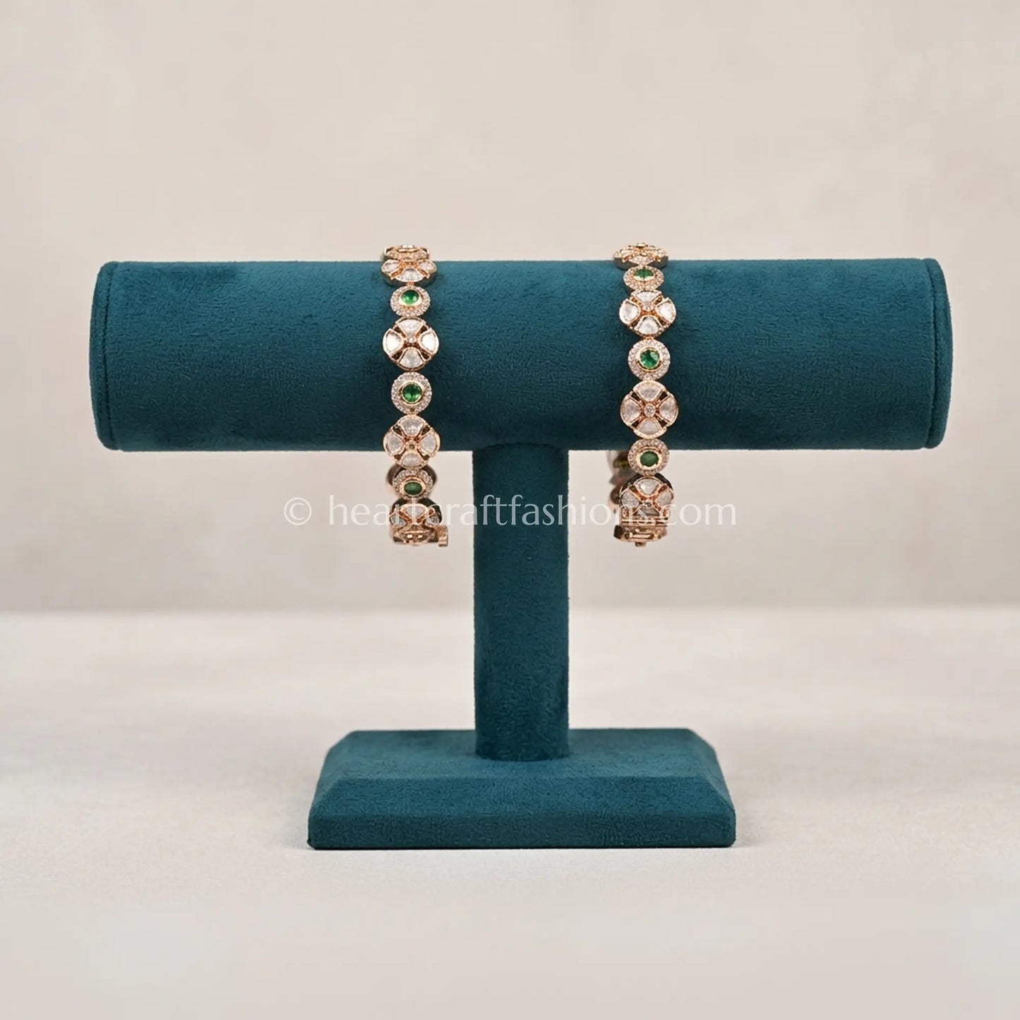 Emerald Floral Sunehri Kundan Sleek Bangles