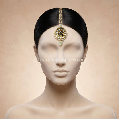 Emerald Heart Pachi Kundan Maang Tikka