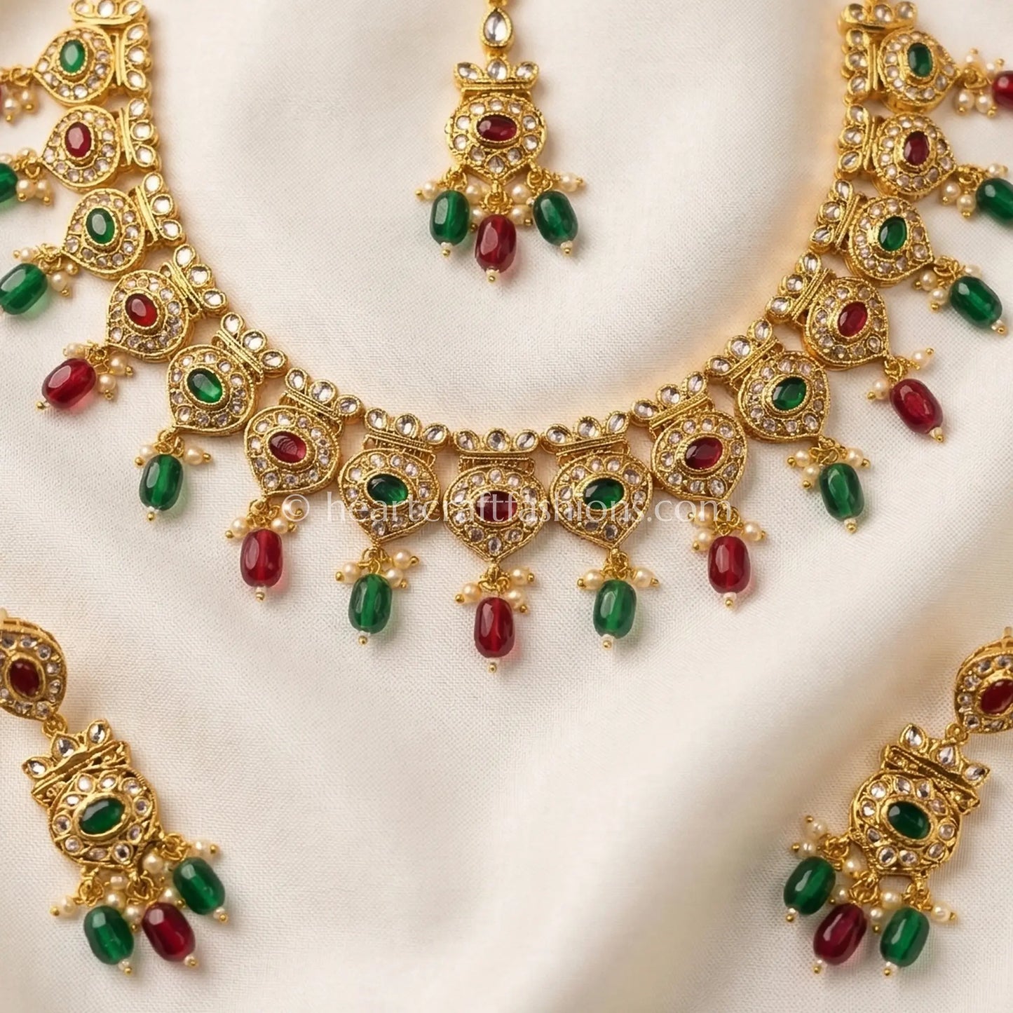 Ahmedabadi Kundan Navrang Drop Royal Choker