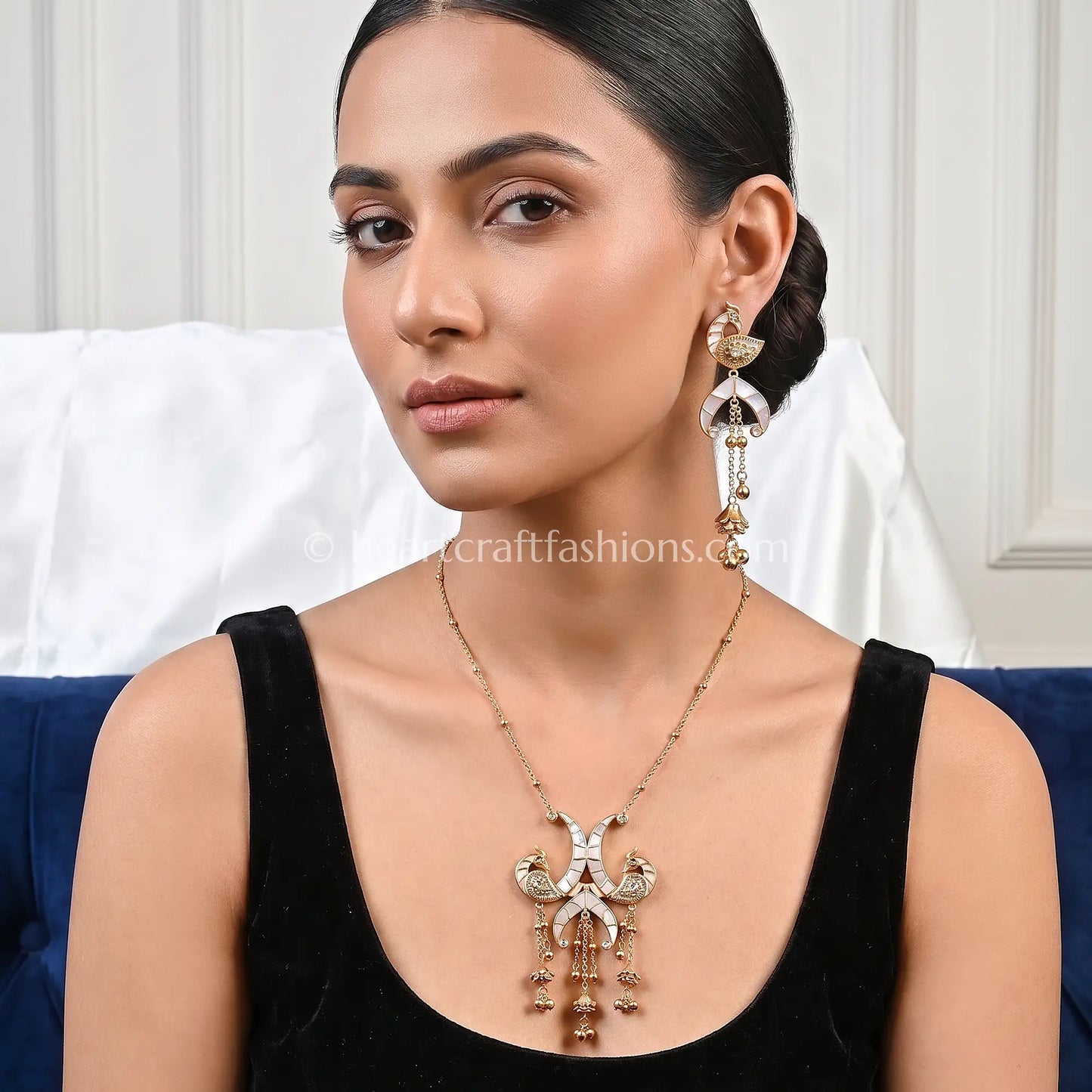 Chandmayur Amrapali Pendant Set