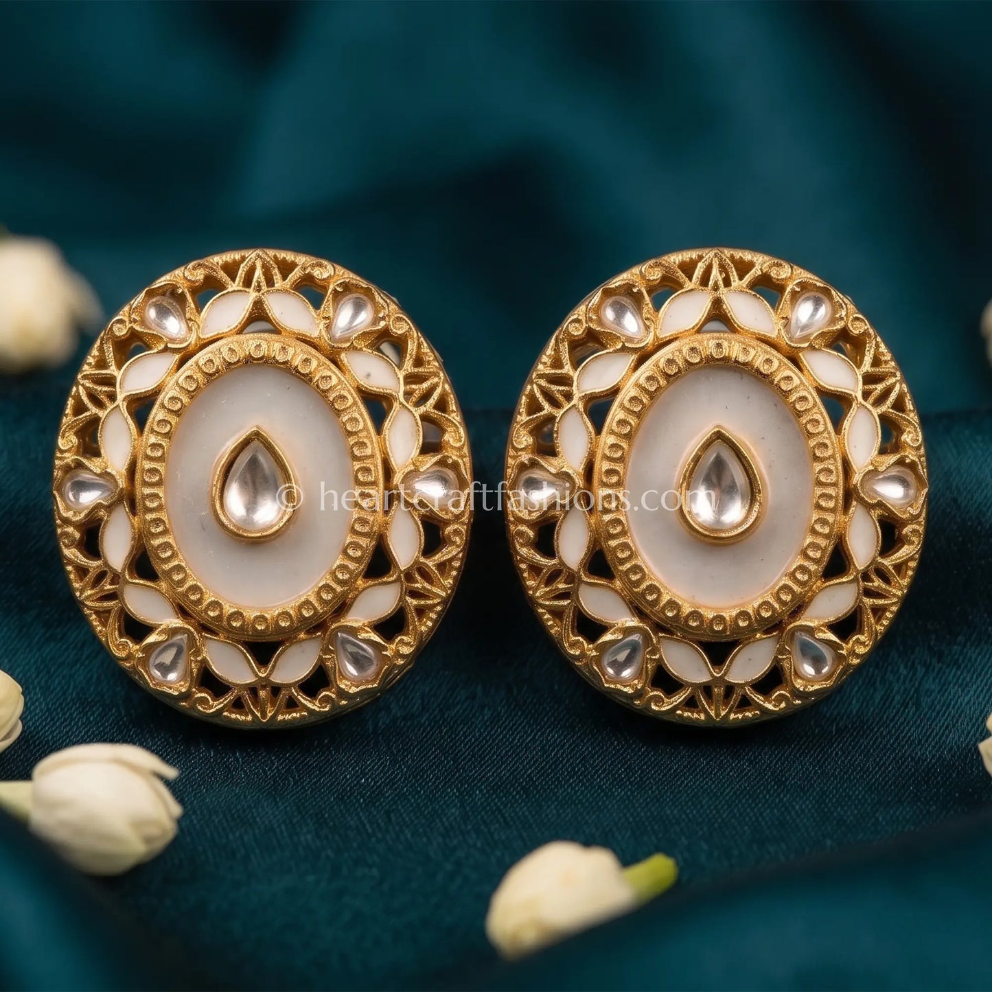 Chandrika Amrapali Studs