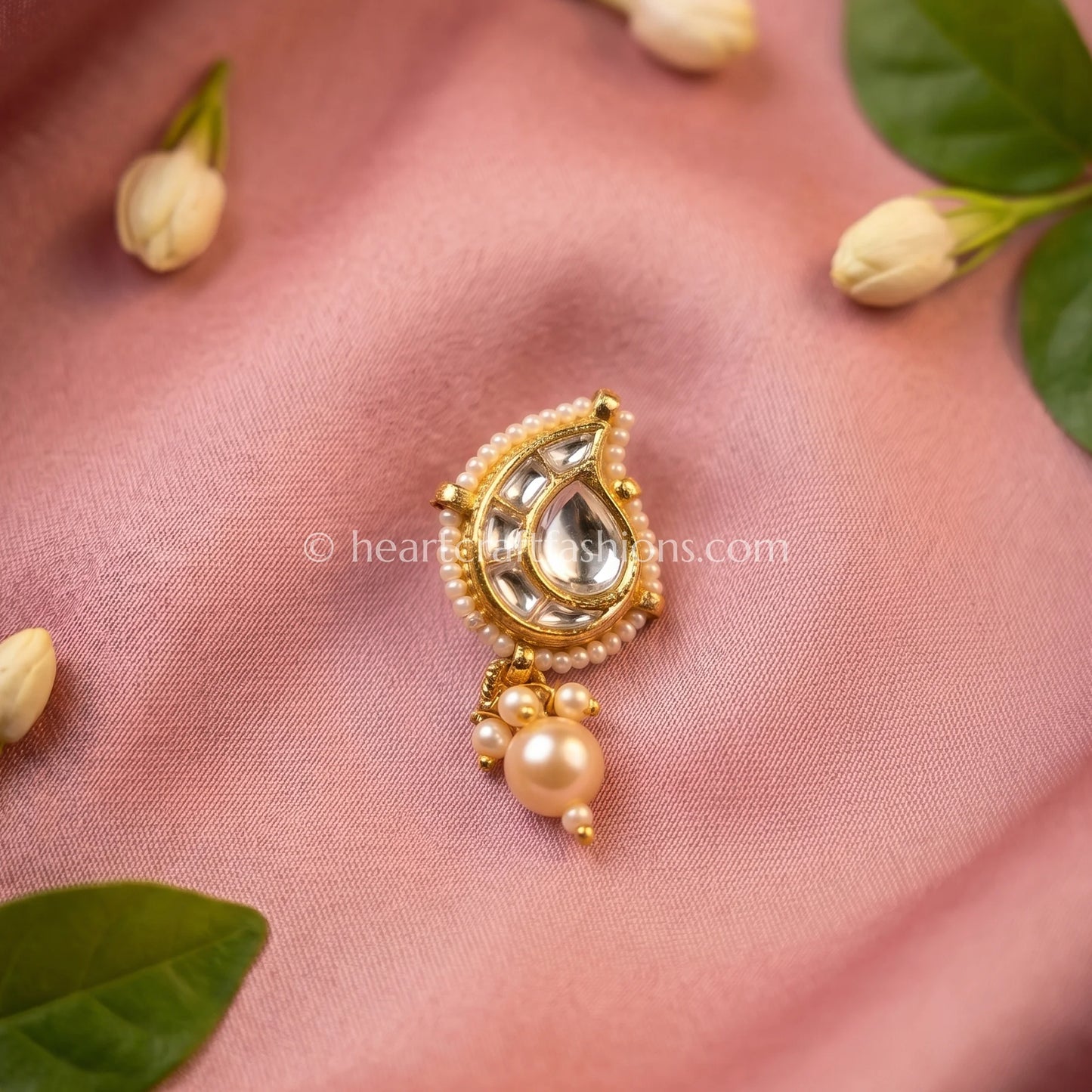 Classic Clear Pachi Kundan Paisley Nath