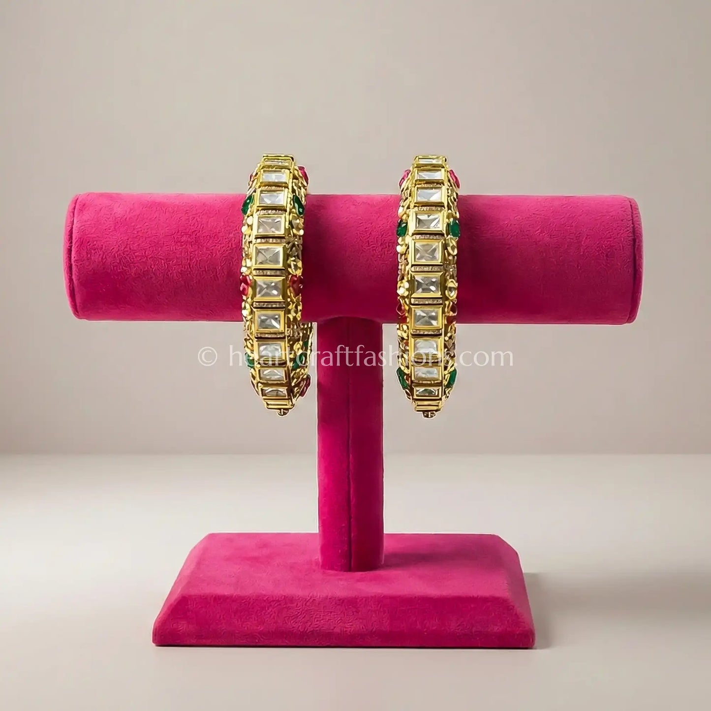 Classic Sunheri Kundan Bangles